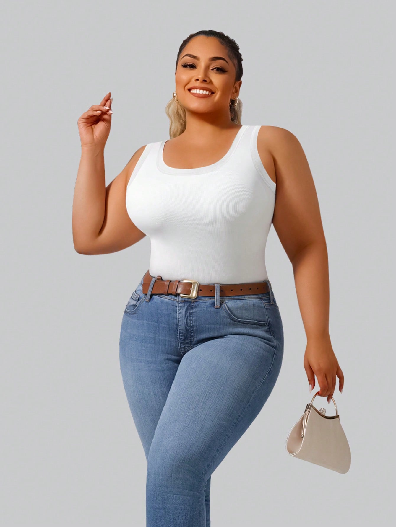 قميص نسائي بدون أكمام ذو رقبة  - مراجعة Summer Upf Clothing وسعره
