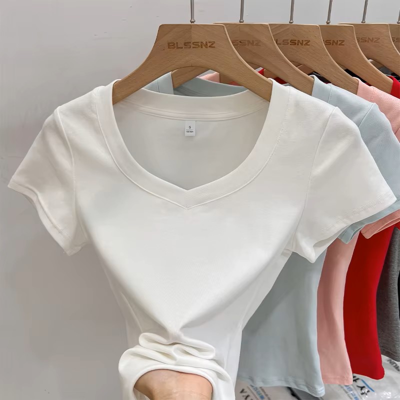 تي شيرت نسائي صيفي 2026 من AOS - مراجعة Summer Clothing Trends For Women 2026 وسعره