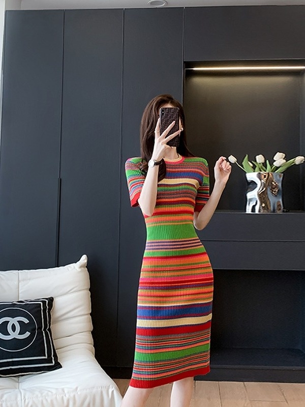 فستان صيفي نسائي بياقة دائرية  - مراجعة Summer Line Clothing Brand وسعره